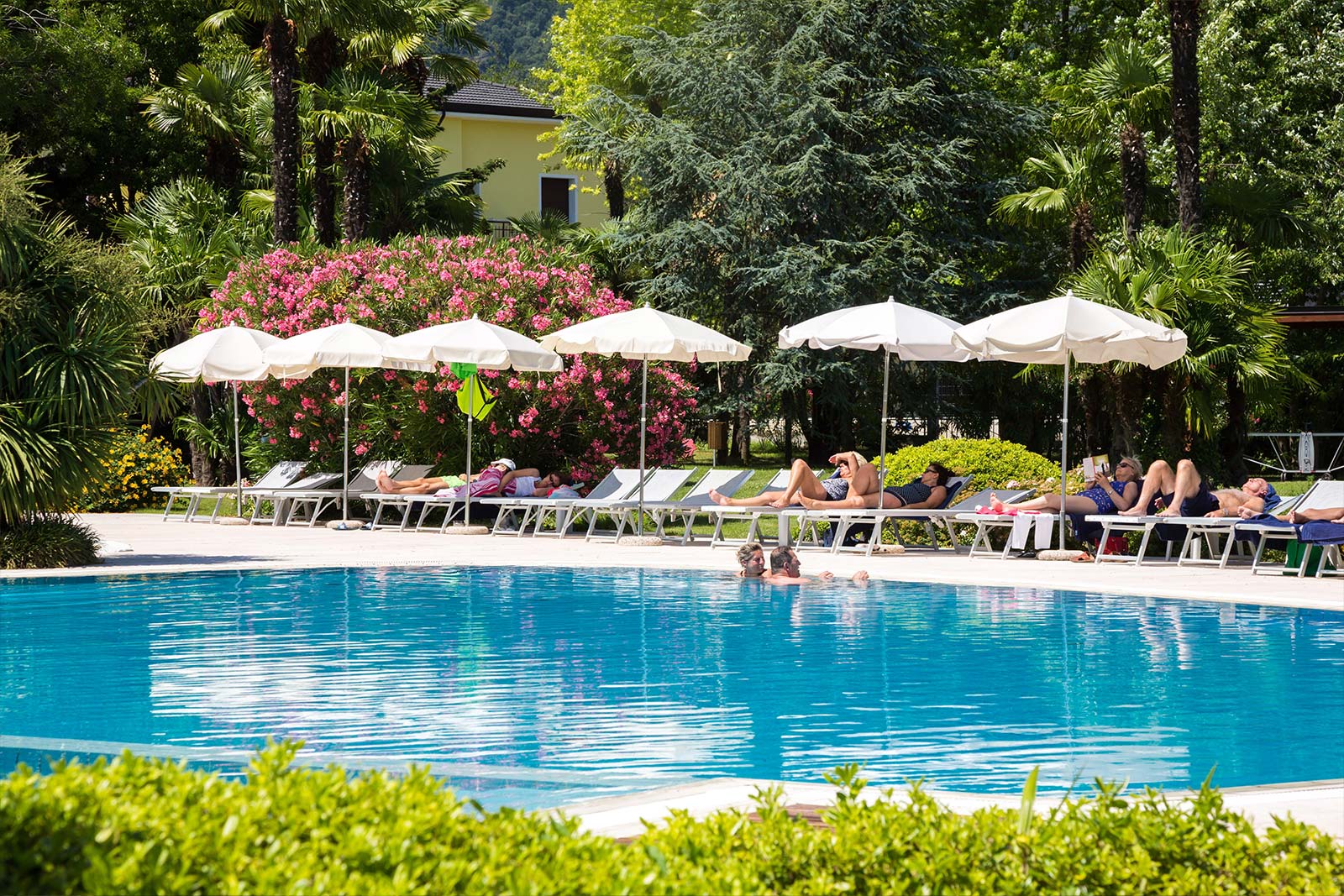 Astoria Resort | Der Park und das Pool